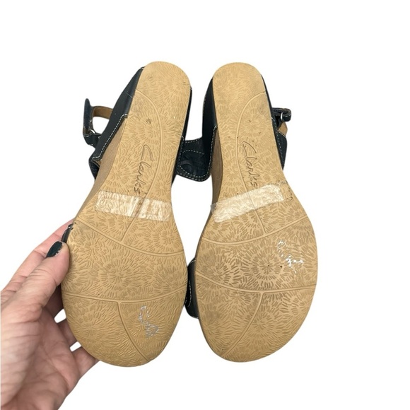 Clarks Women's Bendable Blue Leather Sandals Size 7W - Picture 4 of 5